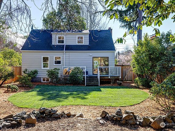 4th image of 808 W Armour Street