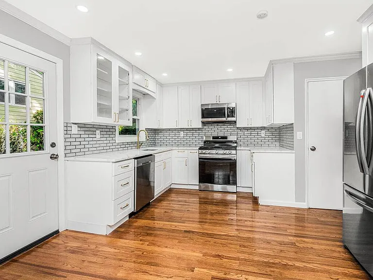 90 Patton Dr — Photo 16