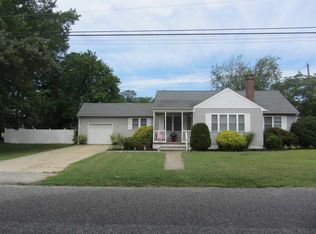 201 School Ln, Rio Grande, NJ 08242