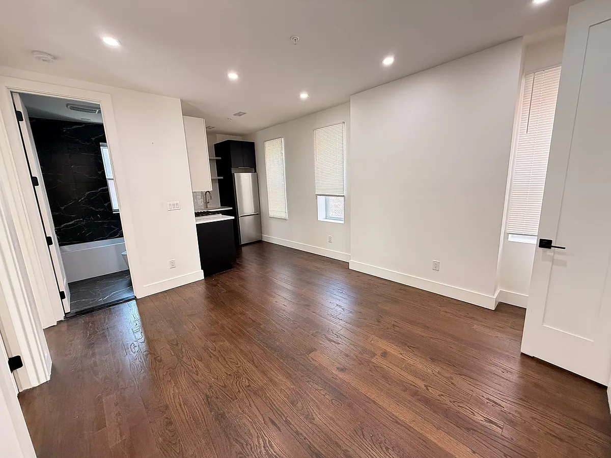 Building Photo - 272 Hoboken Ave #9E