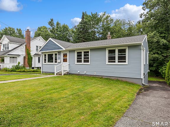 4th image of 165 Birchwood Street