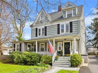 16 Parkview Ave, New Rochelle, NY 10805