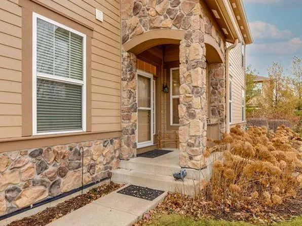 1824 Crenshaw Cir, Vernon Hills, IL 60061