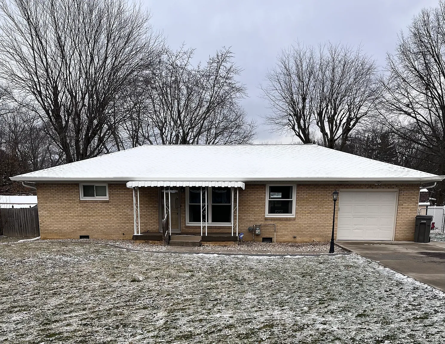 2738 E Thompson Rd photo 1