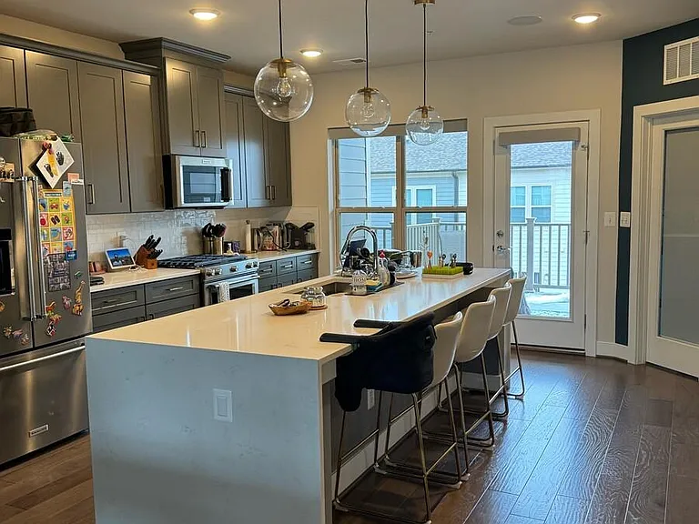 9620 Fields Rd — Photo 3