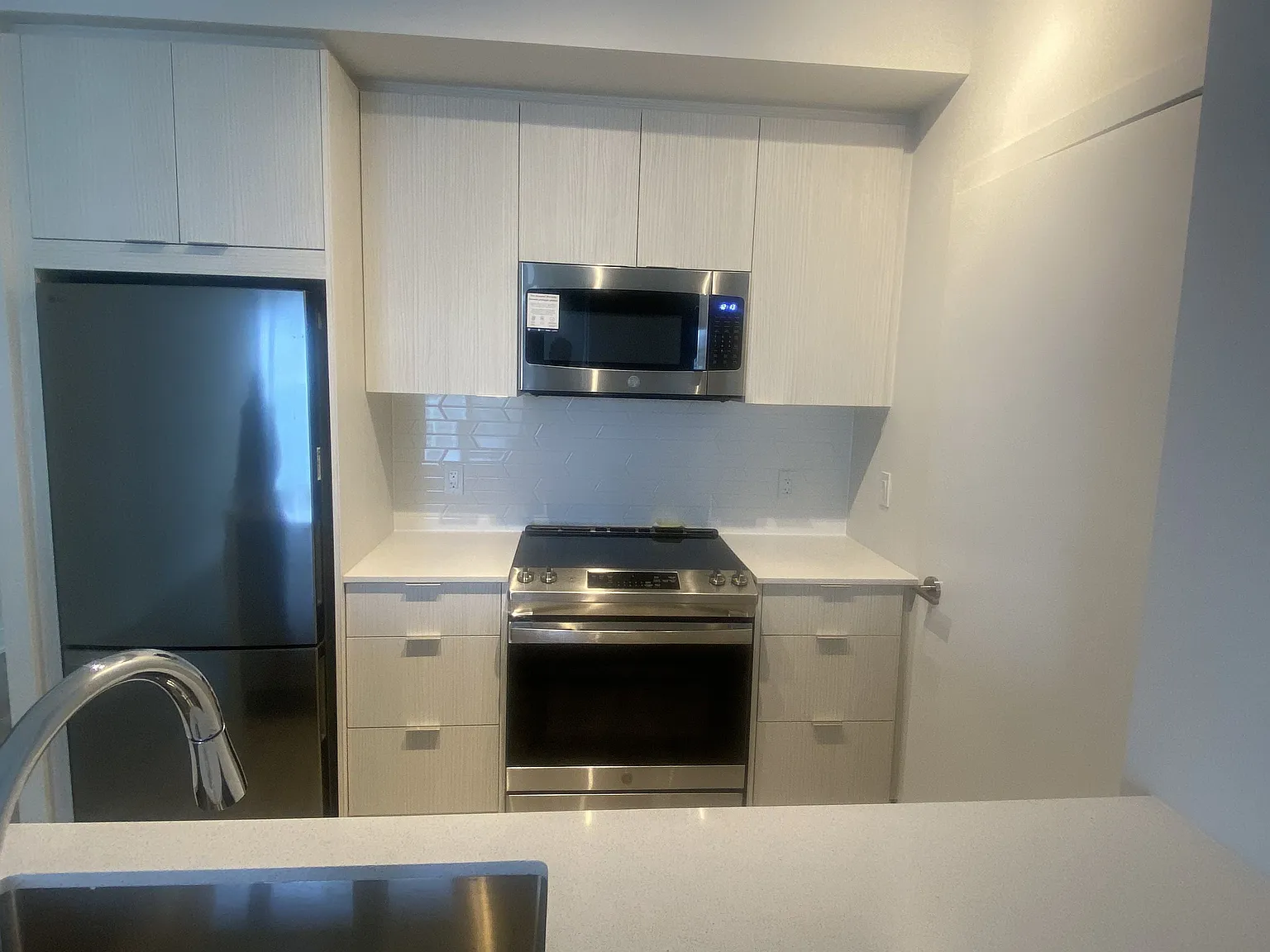 1 bed, $2,250 — Photo 2