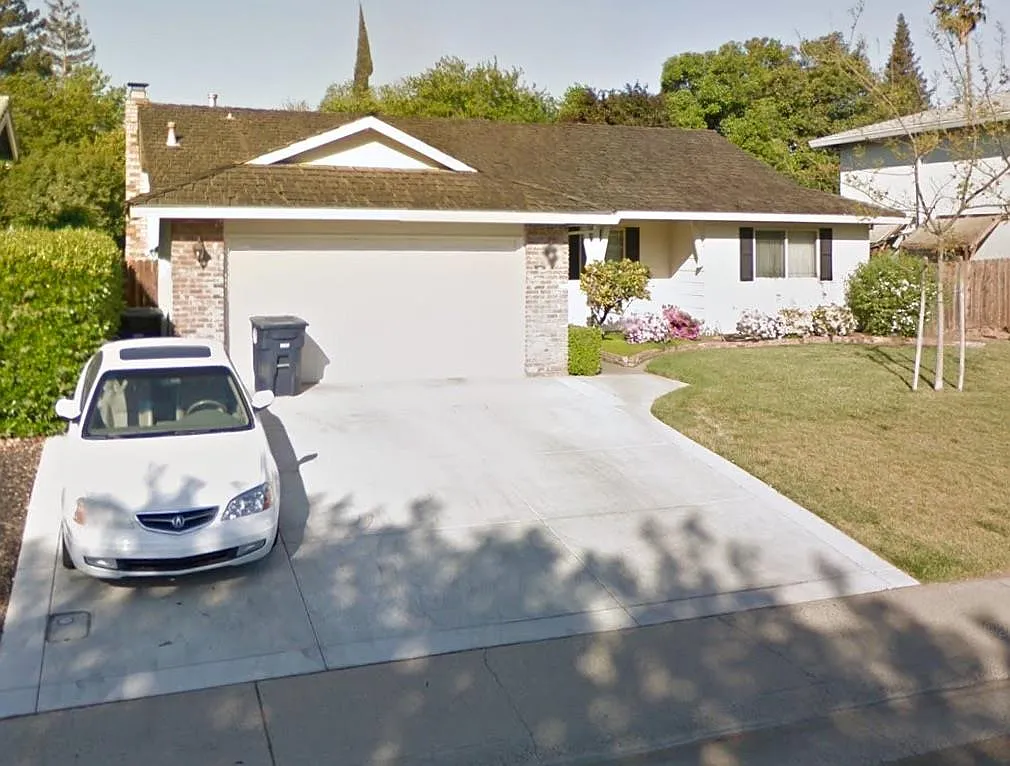 2282 La Grama Dr photo 1
