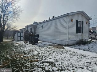 961 Rettew Mill Rd TRAILER 52, Ephrata, PA 17522