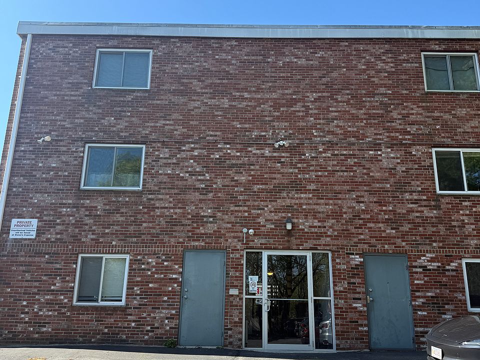 1st image of 220 Quincy Ave #12A