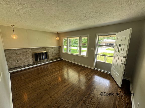 5th image of 6308 Chadron Dr