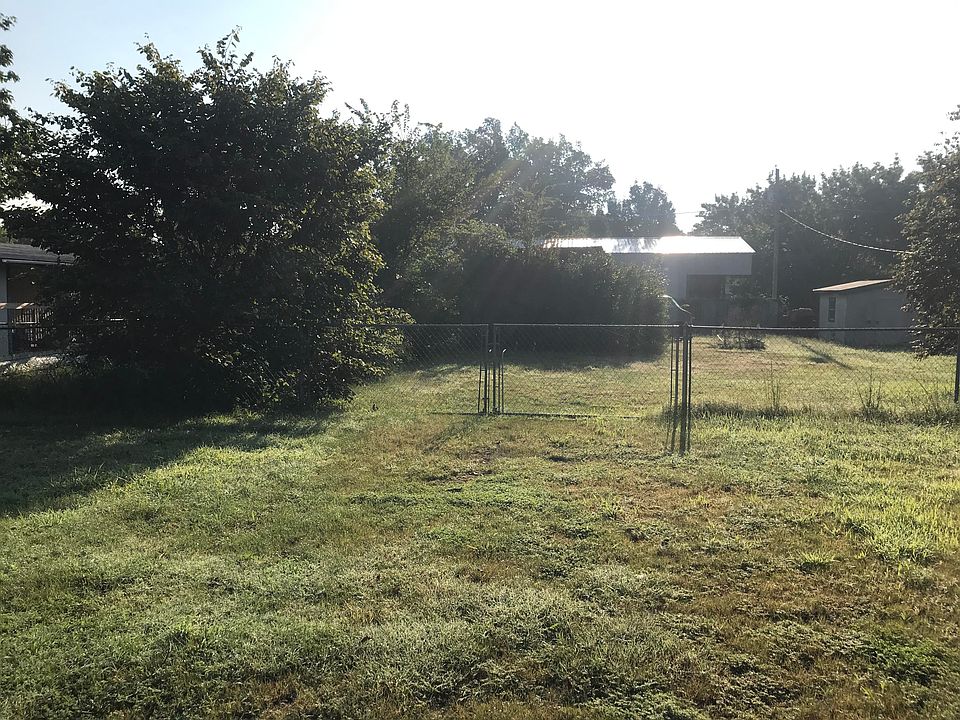 1st image of 303 Leisure Land Dr