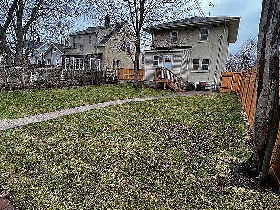 5th image of 3517 36th Ave S