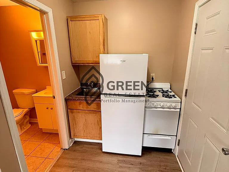 240 Tedmark Ave — Photo 3