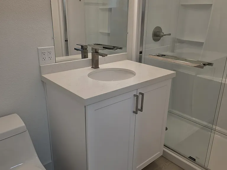 2943 E Beck Ln #4 — Photo 19