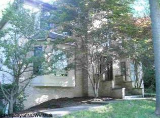 955 Southpoint Cir, Morgantown, WV 26501