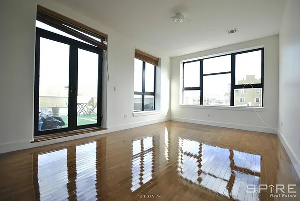 Rented by Spire Group | media 30