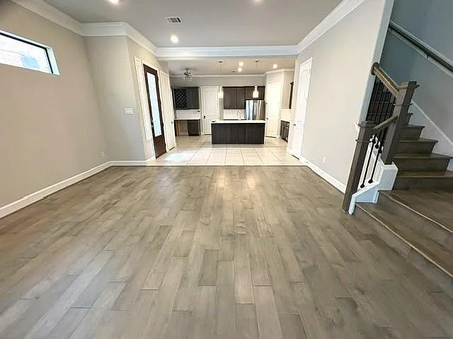 5018 Dickson St — Photo 5
