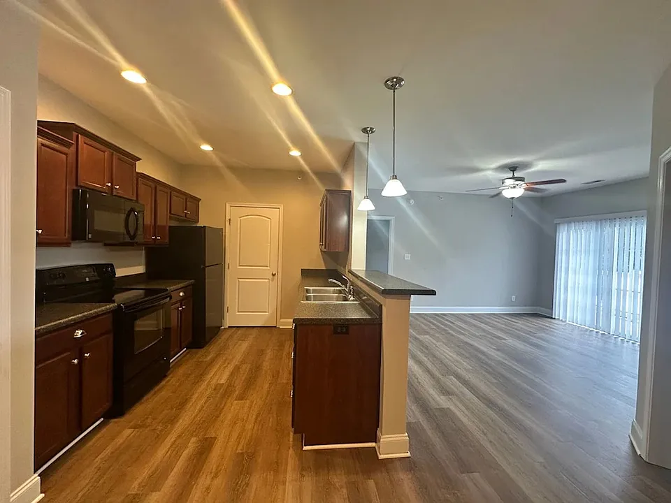 Echo at Forest View