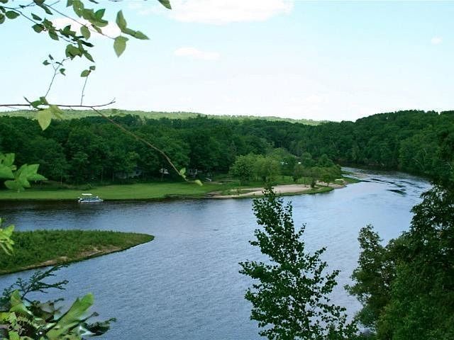 1st image of Lawrence Dr