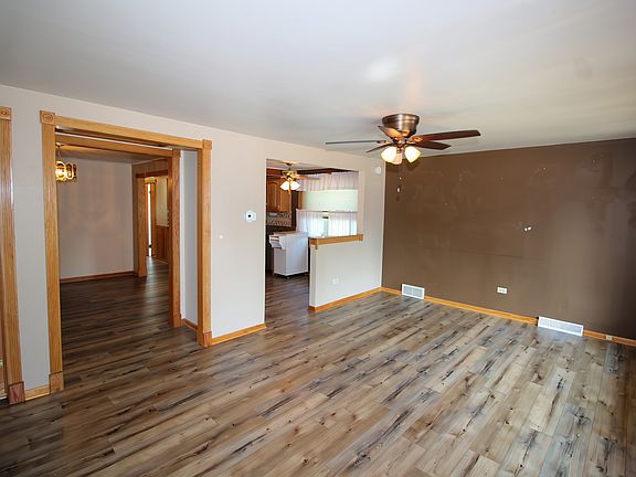 5th image of 10756 S Albany Ave