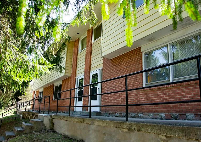 Mountain Ridge Townhouses — Photo 21