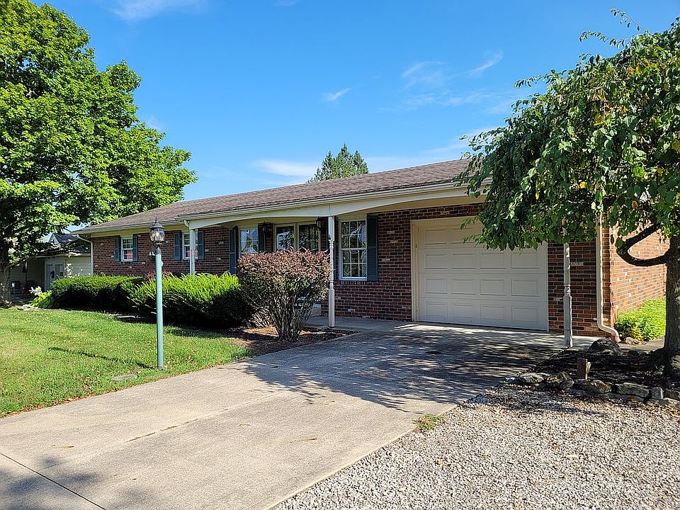1st image of 155 Hillcrest Dr