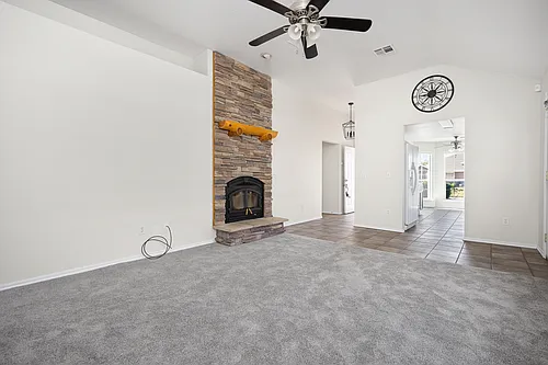 337 W Chantilly Way Photo 1