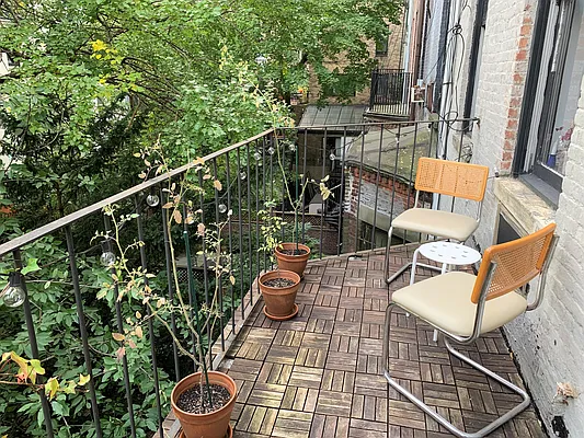 Rented by Corcoran | media 12