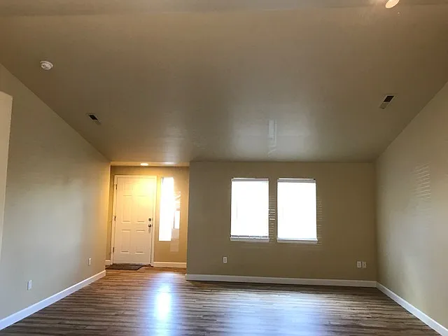 20087 Mount Hope Ln — Photo 5