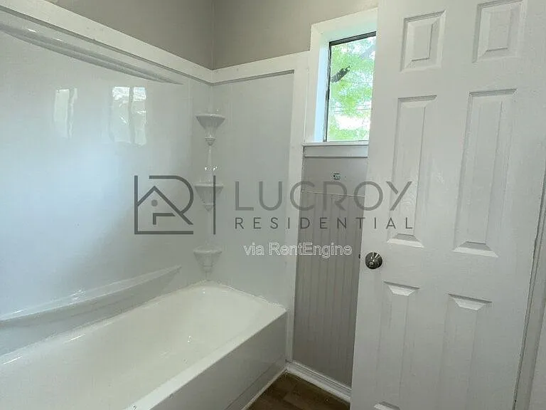 3341 Suncrest Dr — Photo 8