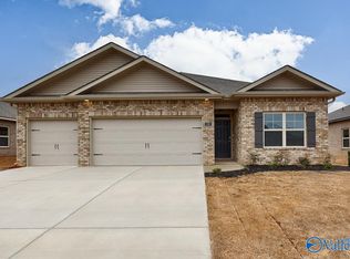 235 Antler Ridge Dr, Huntsville, AL 35811