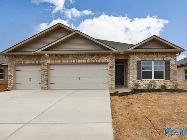 235 Antler Ridge Dr, Huntsville, AL 35811