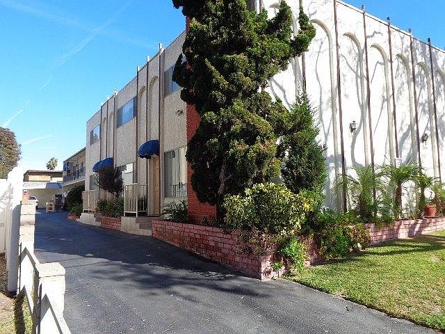 1st image of 2411 Grant Ave #A