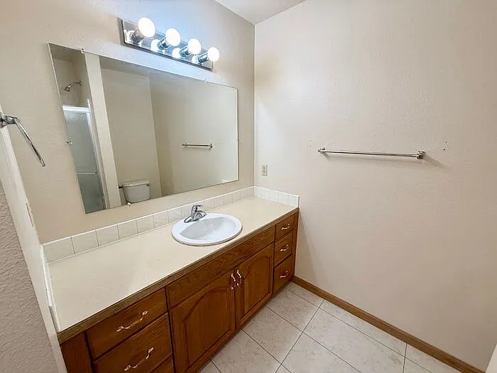 816 S College Ave #1 — Photo 15