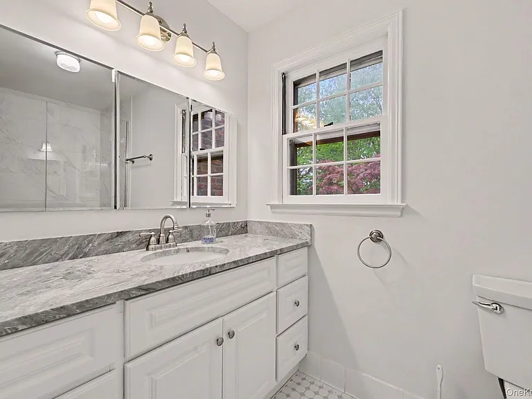 6 Hidden Green Ln — Photo 22