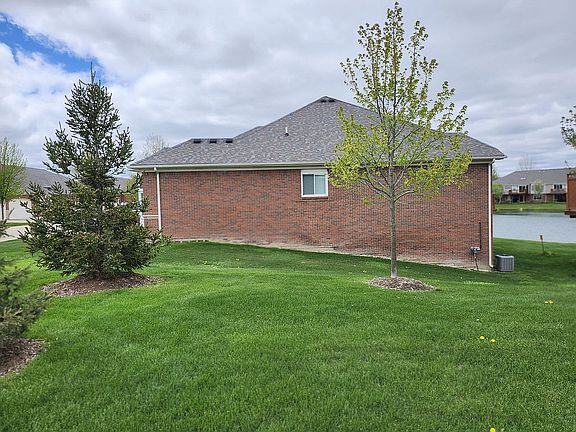 Side of end unit condo