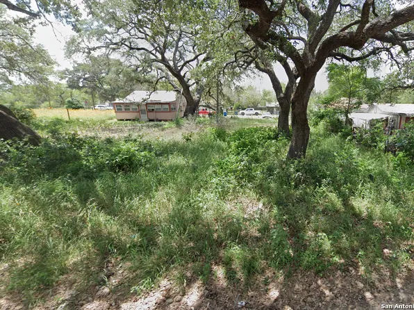808 Chapa LOT 4, Devine, TX 78016