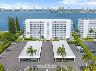 501 Lake Shore Dr APT 502, Lake Park, FL 33403