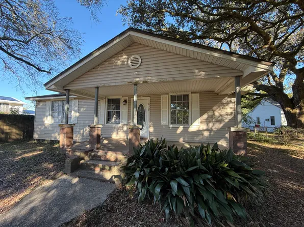418 Wiggins Ave, Pensacola, FL 32505