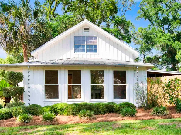 153 Orange St, Fairhope, AL 36532