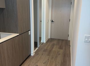 28 Interchange Way #606, Vaughan, ON L4K 5C3