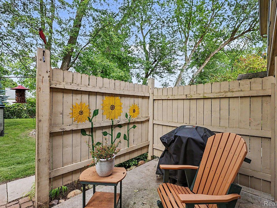3388 Gingell Dr, photo 20