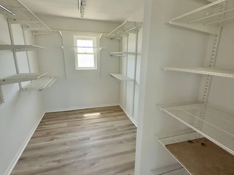 4572 Valencia Dr — Photo 12