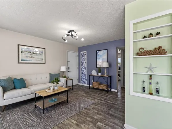 828 E Ocean View Ave APT 4, Norfolk, VA 23503