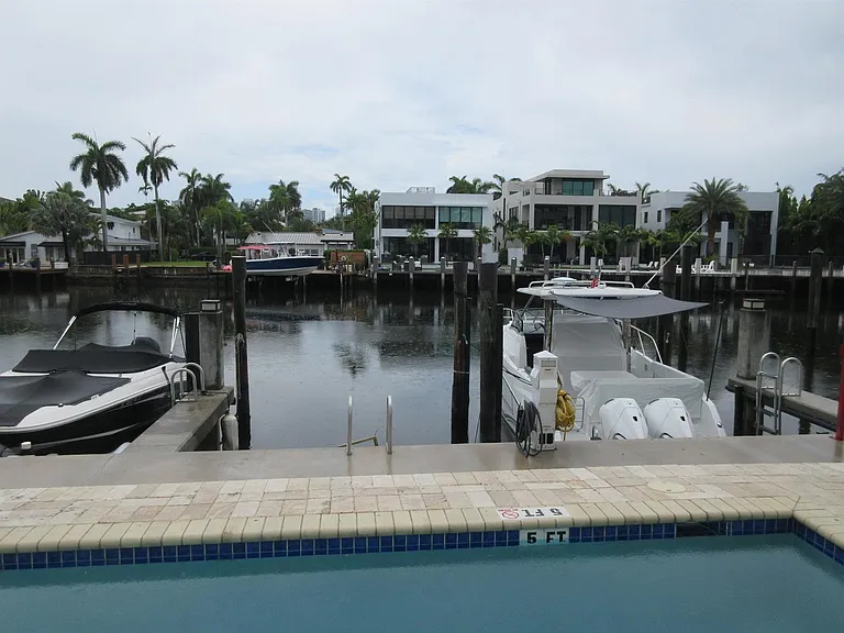 45 Hendricks Isle #301 — Photo 8