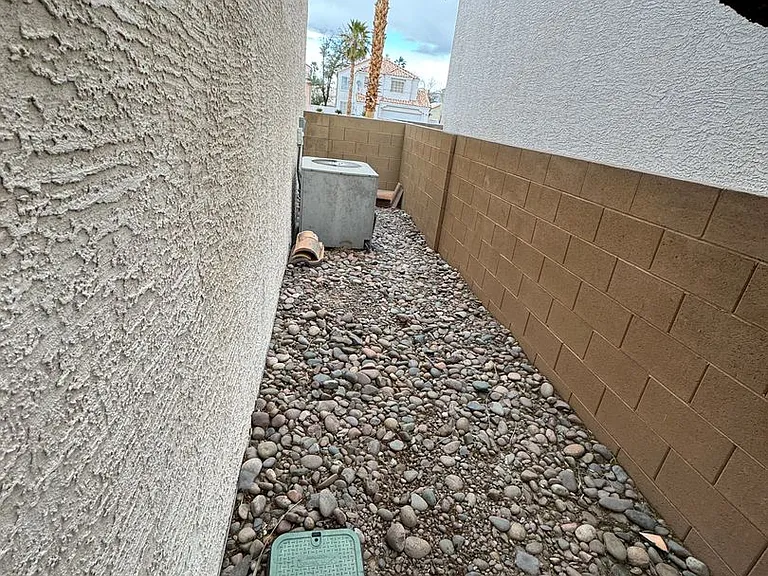 2581 Silver Shadow Dr — Photo 26