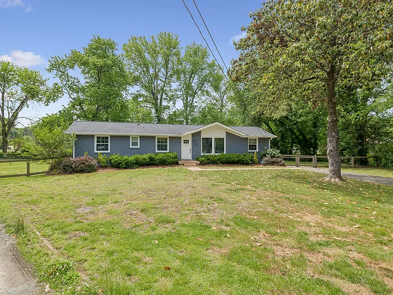 5020 Suter Ct — Photo 3