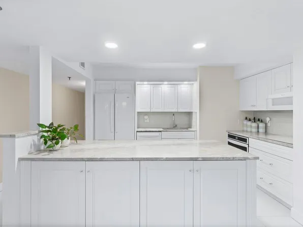 3407 S Ocean Boulevard #1d, Highland Beach, FL 33487