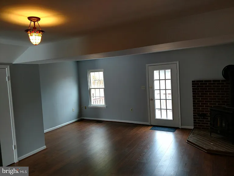 15205 Streamside Ct — Photo 17