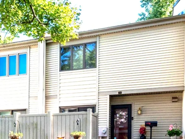 51 Twin Brooks Dr #51, Willow Grove, PA 19090